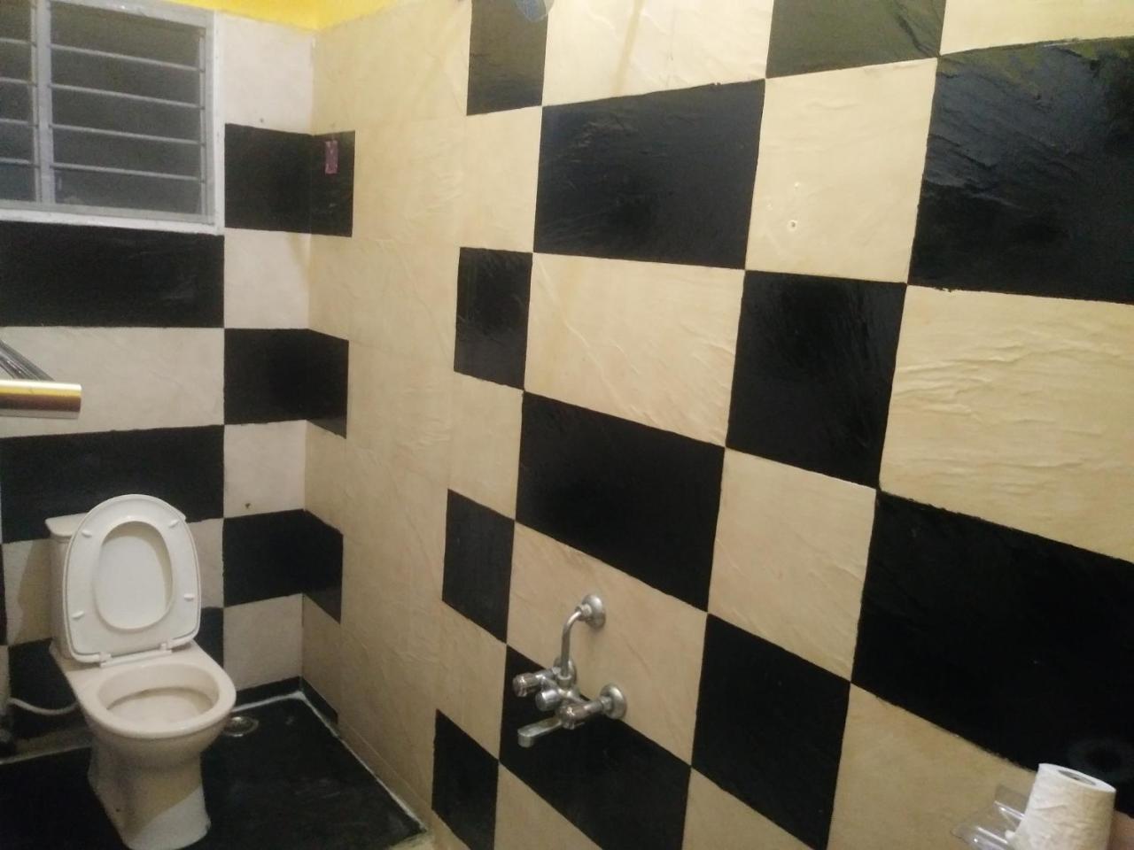 Royale Achaya Bed & Breakfast Chennai Exterior foto